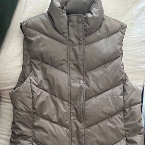 Gap Puffer Vest Size M